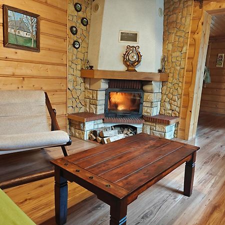 Cztery Pory Roku - Dom Villa Lutowiska Luaran gambar