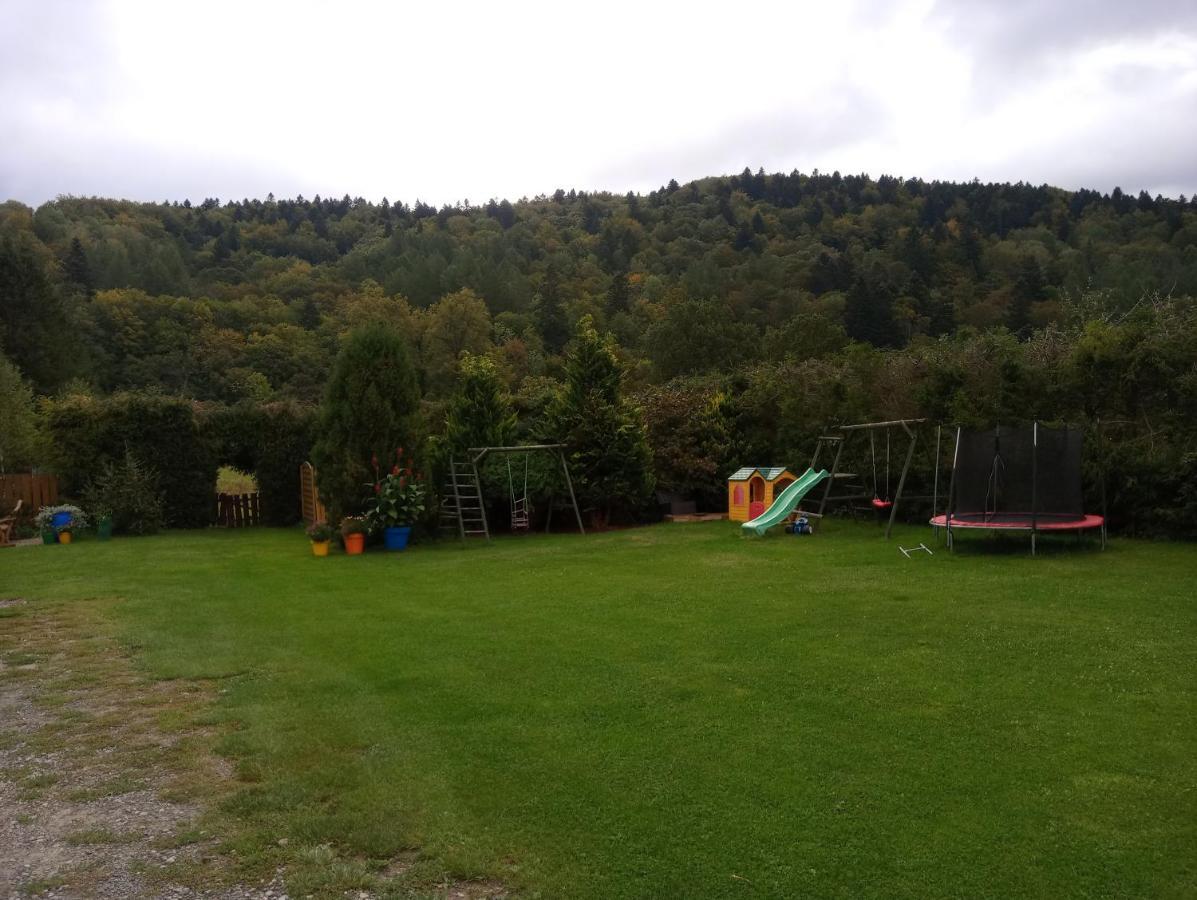 Cztery Pory Roku - Dom Villa Lutowiska Luaran gambar
