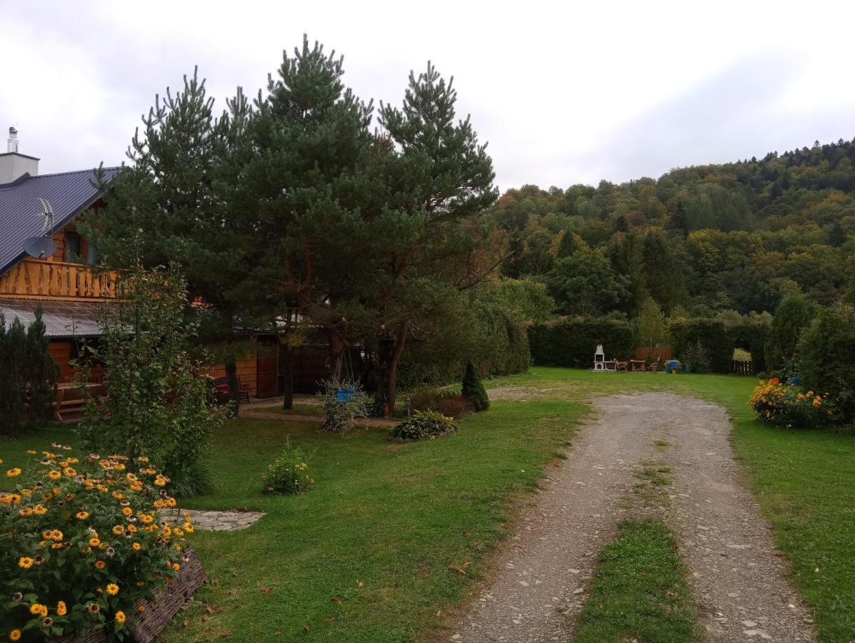 Cztery Pory Roku - Dom Villa Lutowiska Luaran gambar